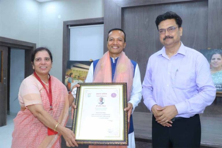 कुरुक्षेत्र के सांसद नवीन जिन्दल को महात्मा हंसराज गौरव सम्मान