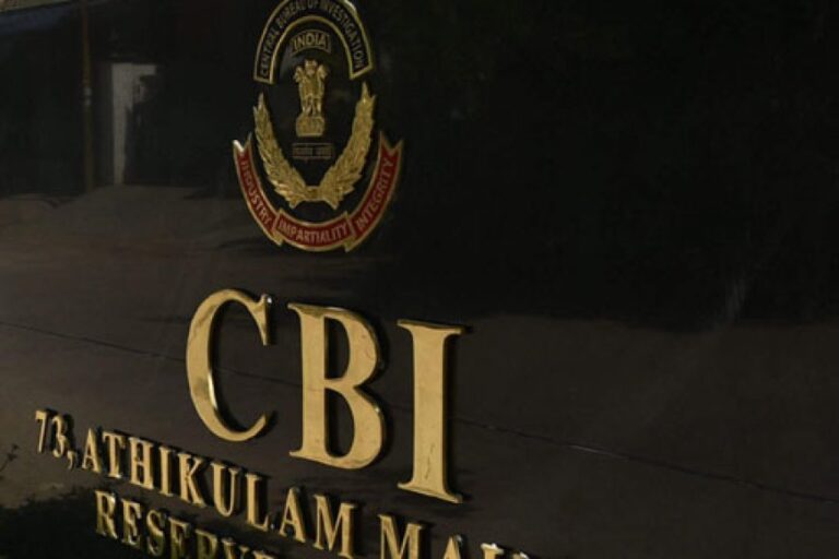 NEET पेपर लीक मामले में CBI ने मुंबई से एक और सॉल्वर को किया गिरफ्तार