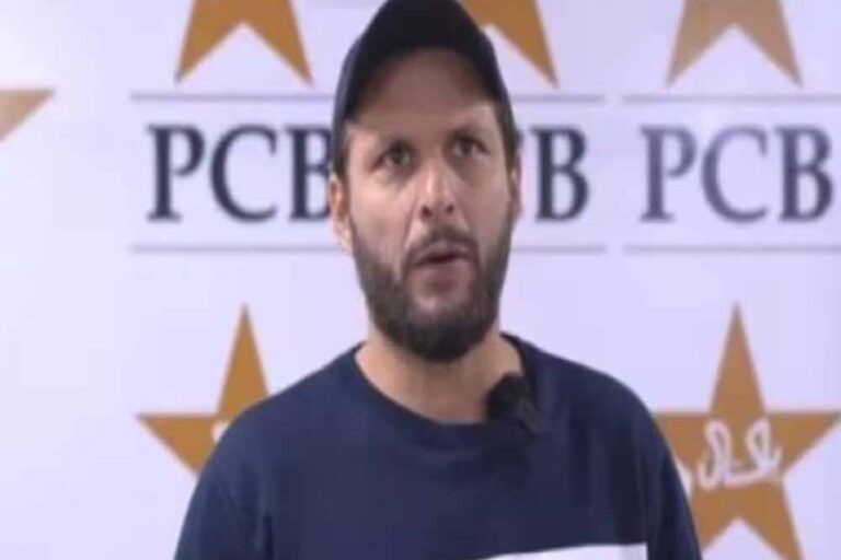 पूर्व क्रिकेटर शाहिद अफरीदी ने कहा कि भारत को चैम्पियंस ट्रॉफी खेलने के लिए पाकिस्तान आना ही चाहिए