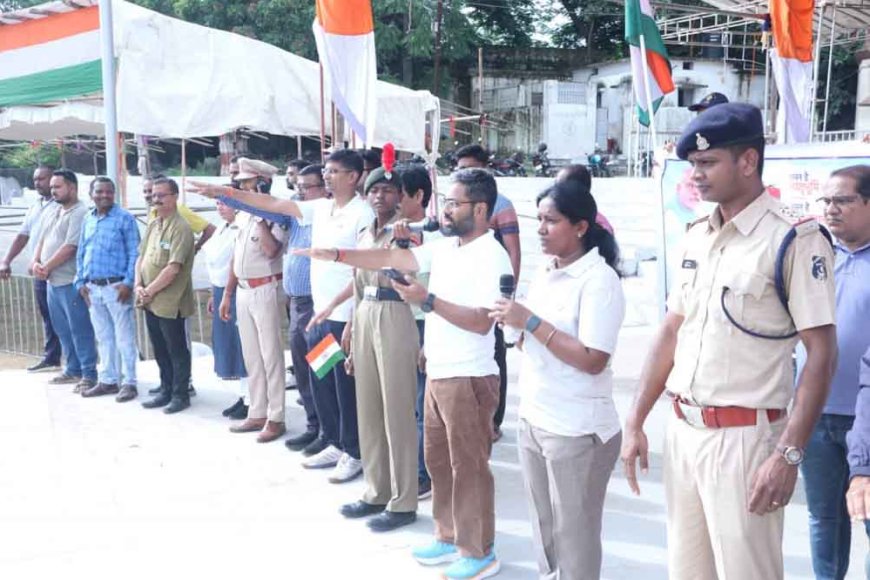छत्तीसगढ़&कांकेर में निकाली तिरंगा यात्रा, घरों में राष्ट्रीय ध्वज फहराने का किया आह्वान