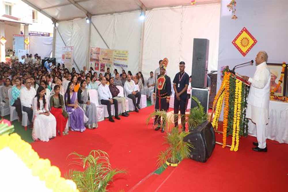 राज्यपाल श्री पटेल ने कहा& विवाह पूर्व कुंडली मिलान से ज्यादा जरूरी है सिकल सेल कार्ड का मिलान