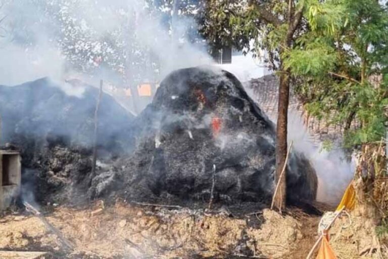 गरियाबंद में एक बड़ा हादसा टला, पैरावट में लगी आग, दमकल की तत्परता से पाया काबू