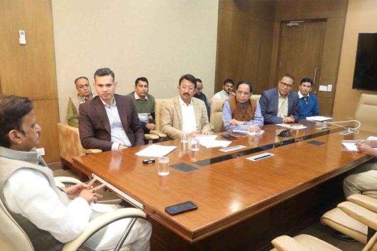 उप मुख्यमंत्री शुक्ल ने रीवा संभाग में एमपीआरडीसी के निर्माण कार्यों की समीक्षा की