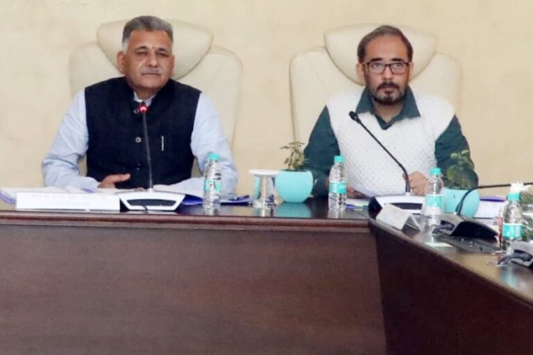 मंत्री परमार ने महाविद्यालय में नवचयनित व्याख्याताओं की नियुक्ति की प्रक्रिया शीघ्र पूर्ण करने के निर्देश भी दिए