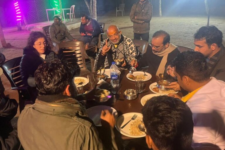 खजुराहो विधायक ने वरिष्ठ नागरिकों एवं समाज सेवियों के साथ किया बैठक का आयोजन