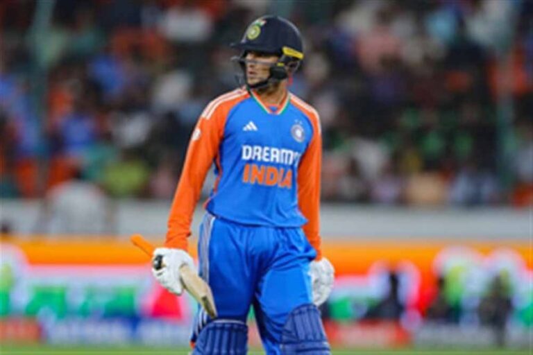 पंजाब की ओपनिंग जोड़ी अभिषेक शर्मा और प्रभसिमरन सिंह ने शानदार साझेदारी करके रिकॉर्ड बुक में अपना नाम दर्ज कराया