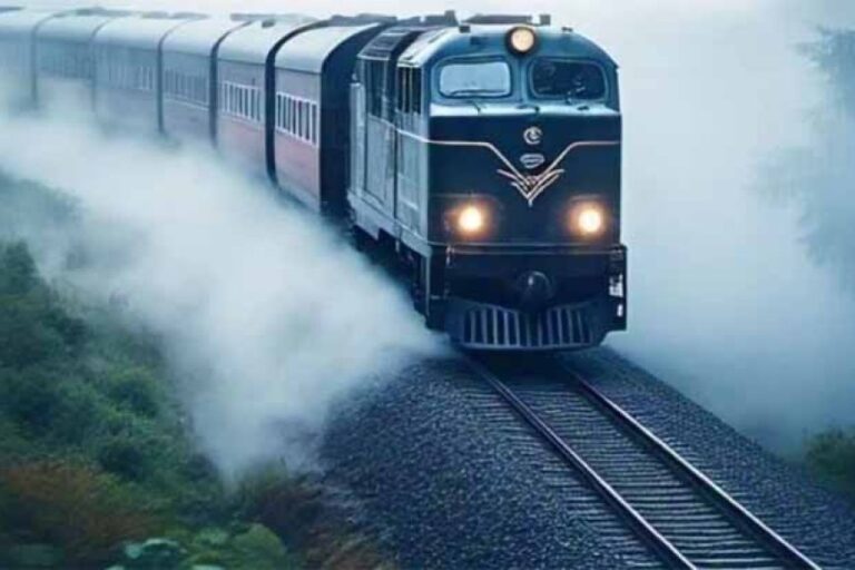 भोपाल से गुजरने वाली कई महत्वपूर्ण ट्रेनों के ठहराव में बढ़ोतरी का निर्णय लिया, आज से एक्स्ट्रा 5 मिनट रुकेंगी 8 गाड़ियां