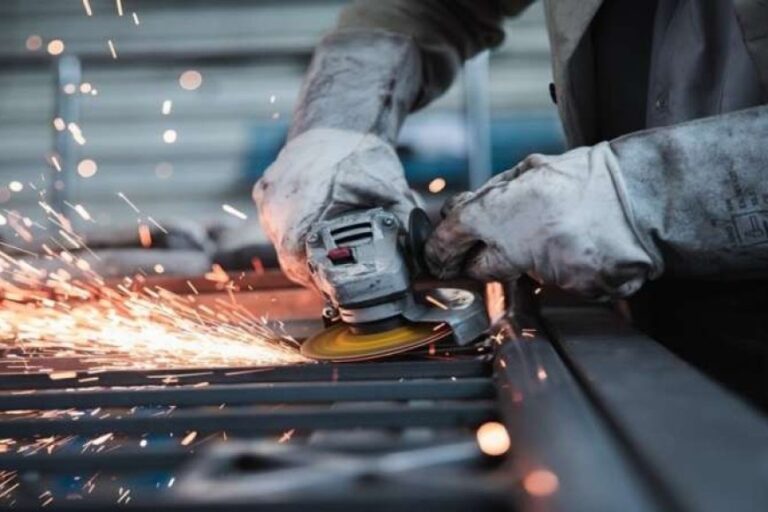 मैन्युफैक्चरिंग PMI 6 महीने के टॉप पर, जनवरी में एक्सपोर्ट और नए ऑर्डर का प्रभाव