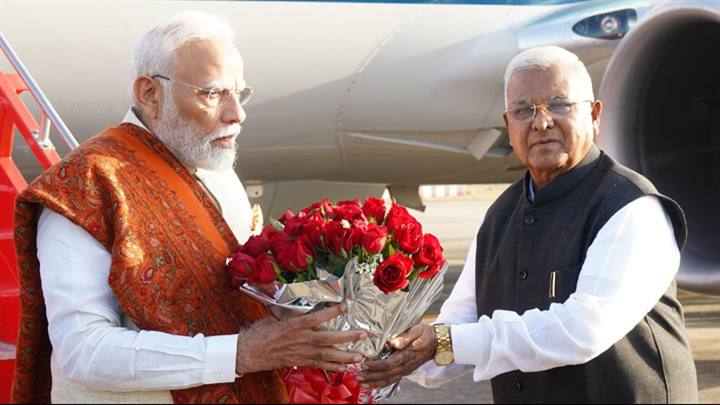 प्रधानमंत्री श्री मोदी के भोपाल आगमन पर हुआ आत्मीय स्वागत
