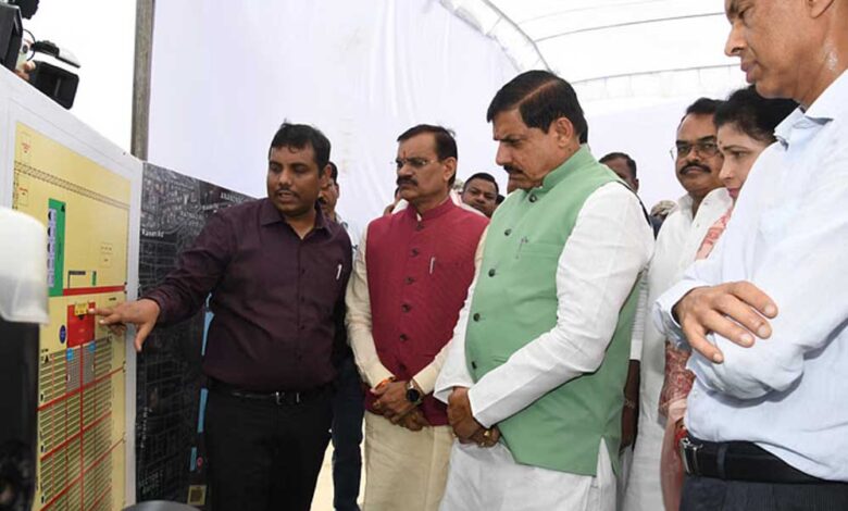 सीएम यादव और वीडी शर्मा ने पीएम मोदी के आगमन की तैयारियों का जायजा लिया