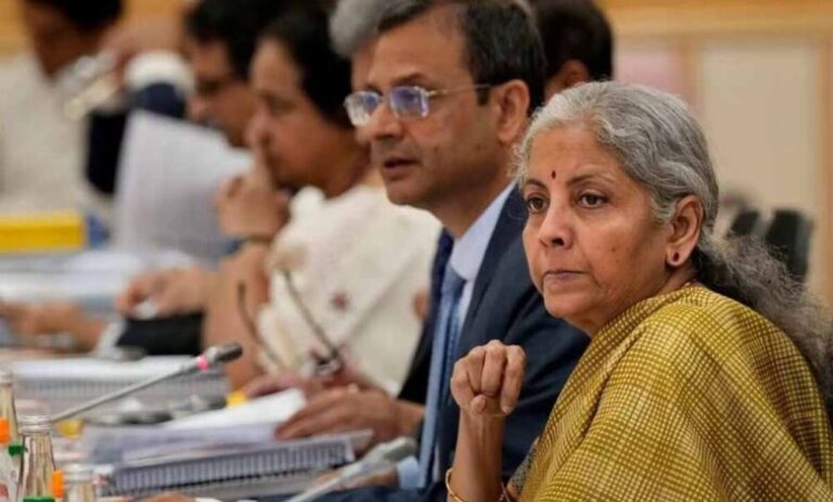 GST परिषद अपनी अगली बैठक में कर की दरों को तर्कसंगत बनाने, क्षतिपूर्ति उपकर पर चर्चा होने की संभावना