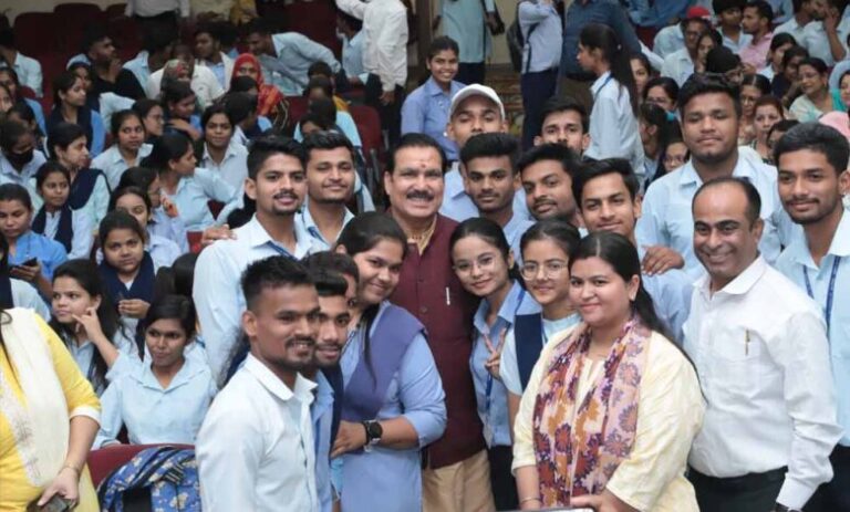 मंत्री टेटवाल ने संभागीय आईटीआई में किया अत्याधुनिक प्लंबिंग लैब और गर्ल्स कॉमन रूम का लोकार्पण