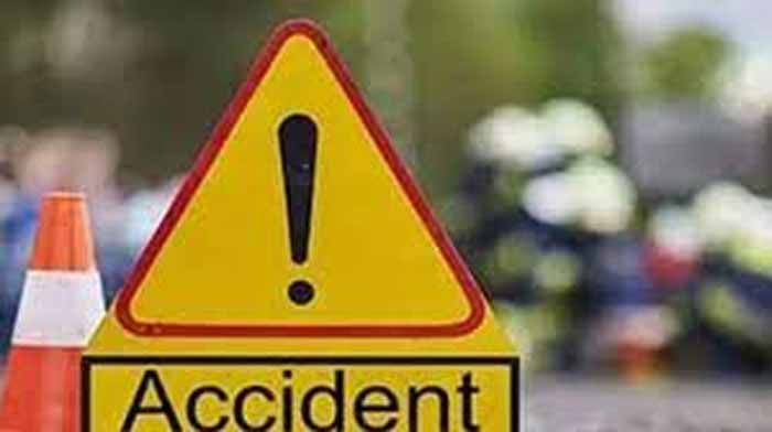 सड़क हादसे में घर का बुझा चिराग, मां हुई बेहोश… स्थानीय लोगों ने नेशनल हाइवे को किया जाम