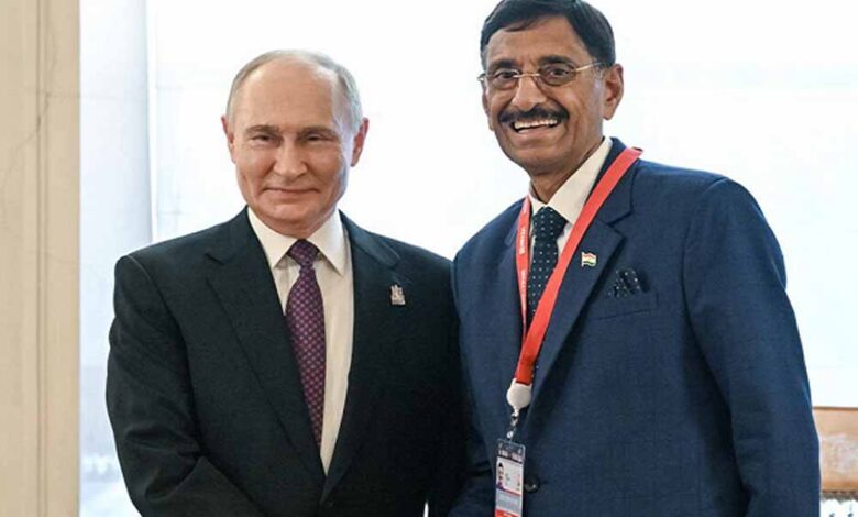 रक्षा राज्य मंत्री संजय सेठ ने रूसी राष्ट्रपति व्लादिमीर पुतिन से मुलाकात की, समर्थन के लिए जताया आभार