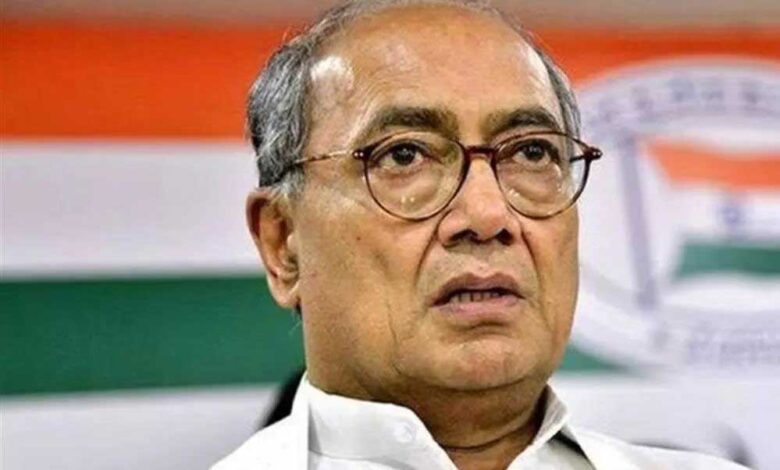 आतंकवादियों के जनाजे में पाक सेना और पुलिस थी शामिल, इससे ये साबित होता आतंक के समर्थन में वो लोग खड़े-दिग्विजय सिंह