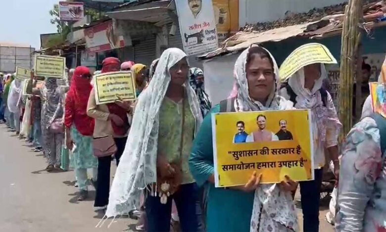 बी.एड. डिग्रीधारी सहायक शिक्षकों को बड़ी राहत, शिक्षकों निकाली आभार रैली