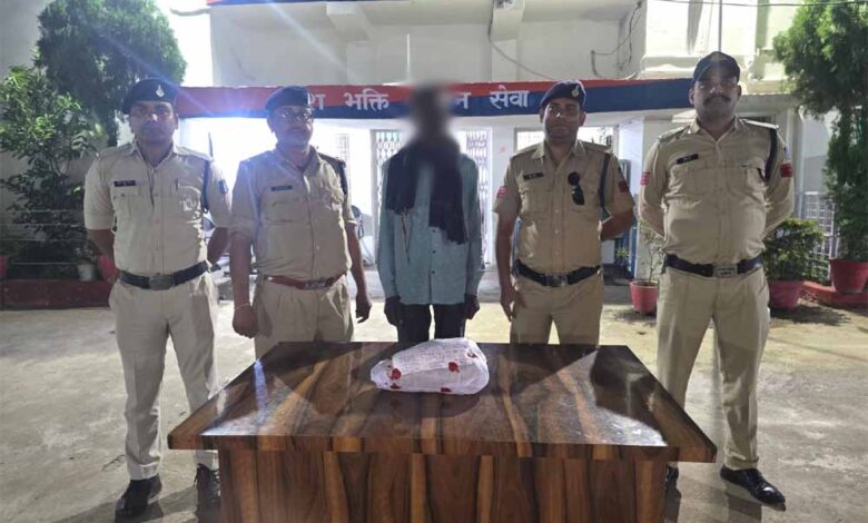मादक पदार्थ गांजा के अवैध कारोबार के विरूद्ध कोतवाली अनूपपुर पुलिस द्वारा कार्यवाहीः गांजा सहित आरोपी गिरफ्तार