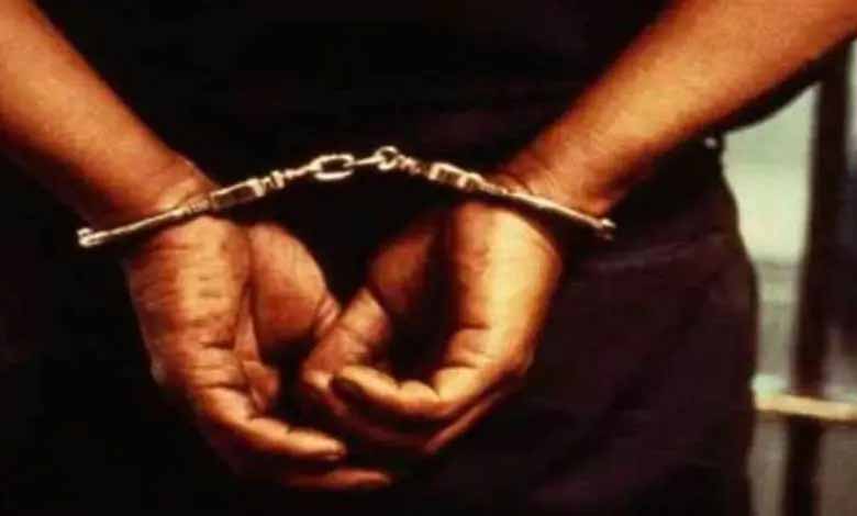 सोशल मीडिया पर भारत विरोधी सामग्री पोस्ट करने के आरोप में दो लोग गिरफ्तार