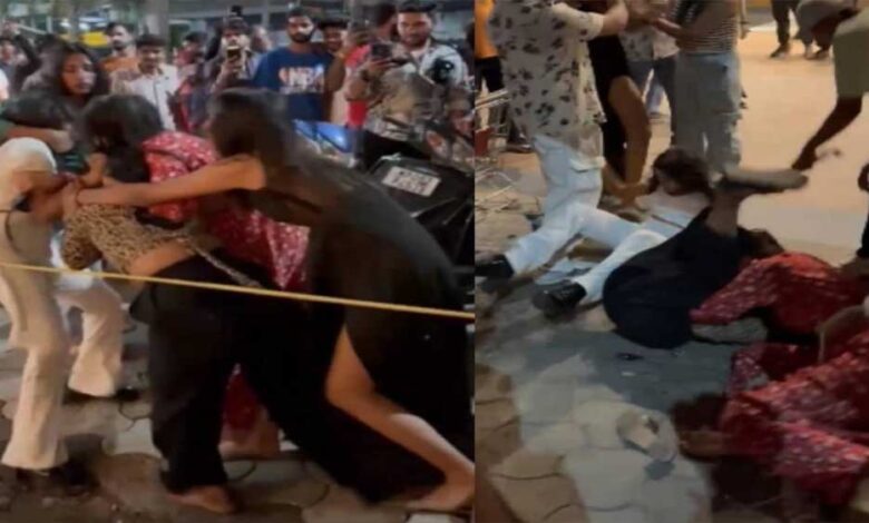 इंदौर में मॉल के बाहर लड़कियों की फाइट, गाली-गलौज में लड़कों से निकलीं 2 कदम आगे