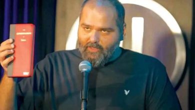 ‘करेंगे दंगे चारों ओर’ — महाराष्ट्र विधानसभा की झड़प पर कुणाल कामरा का व्यंग्यात्मक हमला