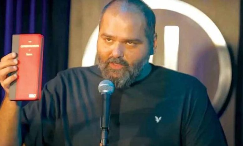 ‘करेंगे दंगे चारों ओर’ — महाराष्ट्र विधानसभा की झड़प पर कुणाल कामरा का व्यंग्यात्मक हमला ‘करेंगे दंगे चारों ओर’ — महाराष्ट्र विधानसभा की झड़प पर कुणाल कामरा का व्यंग्यात्मक हमला