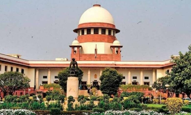 सुप्रीम कोर्ट ने बलात्कार के आरोपों पर जताई सख्त नाराज़गी, महिला से होटल में जाने पर पूछे सवाल सुप्रीम कोर्ट ने बलात्कार के आरोपों पर जताई सख्त नाराज़गी, महिला से होटल में जाने पर पूछे सवाल