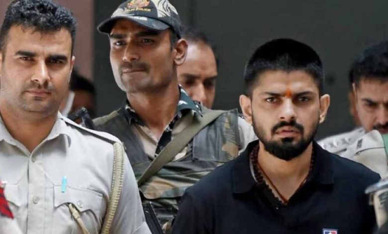 लॉरेंस बिश्नोई गैंग पर शिकंजा कसने की तैयारी, आतंकी घोषित करने की उठी मांग लॉरेंस बिश्नोई गैंग पर शिकंजा कसने की तैयारी, आतंकी घोषित करने की उठी मांग