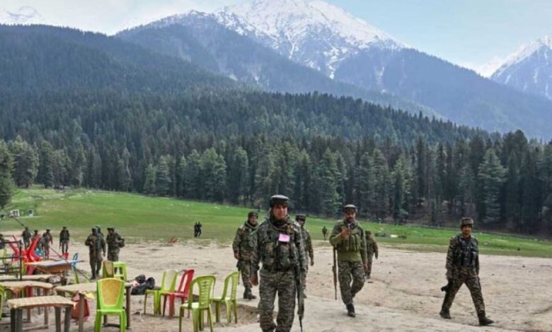 चश्मदीद का खुलासा : पहलगाम में 26 लोगों की हत्या के बाद आतंकियों ने मनाया था जश्न चश्मदीद का खुलासा : पहलगाम में 26 लोगों की हत्या के बाद आतंकियों ने मनाया था जश्न