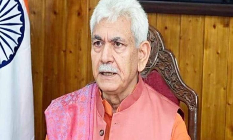 जम्मू-कश्मीर में उल्लेखनीय बदलाव हो रहे हैंः उपराज्यपाल जम्मू-कश्मीर में उल्लेखनीय बदलाव हो रहे हैंः उपराज्यपाल
