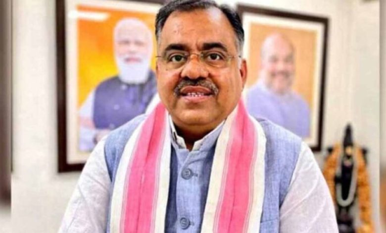 तरुण चुघ का तंज: चीन से पैसे लेने वाले हमें विदेश नीति न सिखाएं तरुण चुघ का तंज: चीन से पैसे लेने वाले हमें विदेश नीति न सिखाएं