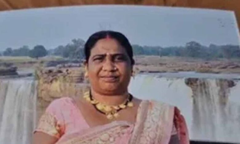 इलाज के बहाने निकली जनपद सदस्य लापता, पति ने पुलिस से लगाई गुहार