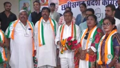 छत्तीसगढ़ में सियासी उलटफेर: शिवसेना महिला विंग की प्रदेश अध्यक्ष समेत पूरी टीम कांग्रेस में शामिल