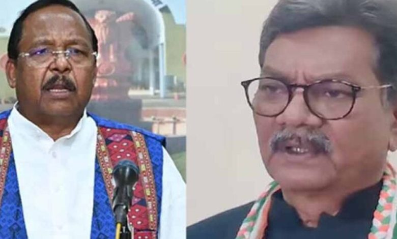 मानसून सत्र में खाद संकट को लेकर हंगामा, विपक्ष का विरोध तेज