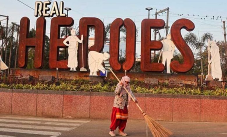 इंदौर का स्वच्छता मॉडल बना ग्लोबल आइकन, 50 देशों के प्रतिनिधि हुए प्रेरित इंदौर का स्वच्छता मॉडल बना ग्लोबल आइकन, 50 देशों के प्रतिनिधि हुए प्रेरित