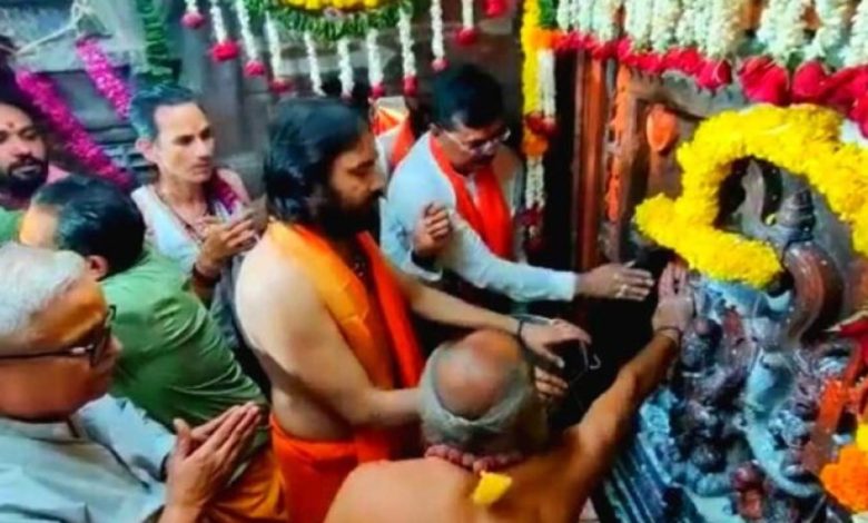 इस साल अधिक श्रद्धालुओं को मिलेगा नागचंद्रेश्वर के दर्शन का सौभाग्य, टाइमिंग और सुविधाएं घोषित इस साल अधिक श्रद्धालुओं को मिलेगा नागचंद्रेश्वर के दर्शन का सौभाग्य, टाइमिंग और सुविधाएं घोषित