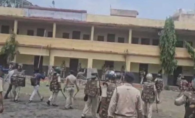हरदा लाठीचार्ज में सीएम ने सवाल उठाया– रिपोर्ट मांगी, सियासी आरोप-प्रत्यारोप तेज हरदा लाठीचार्ज में सीएम ने सवाल उठाया– रिपोर्ट मांगी, सियासी आरोप-प्रत्यारोप तेज