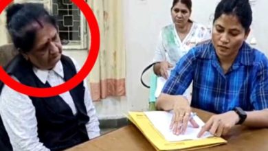 लोकायुक्त टीम ने सरकारी वकील कुक्कू दत्त को 15 हजार रिश्वत लेते रंगे हाथों पकड़ा
