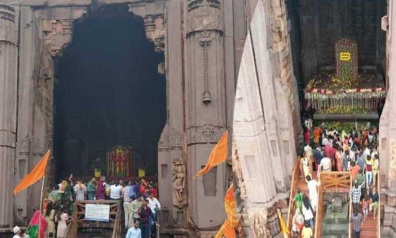 सावन के पहले सोमवार पर भोजपुर में भक्तों का लगा तांता, शिवालयों में उमड़ी भक्तों की भीड़