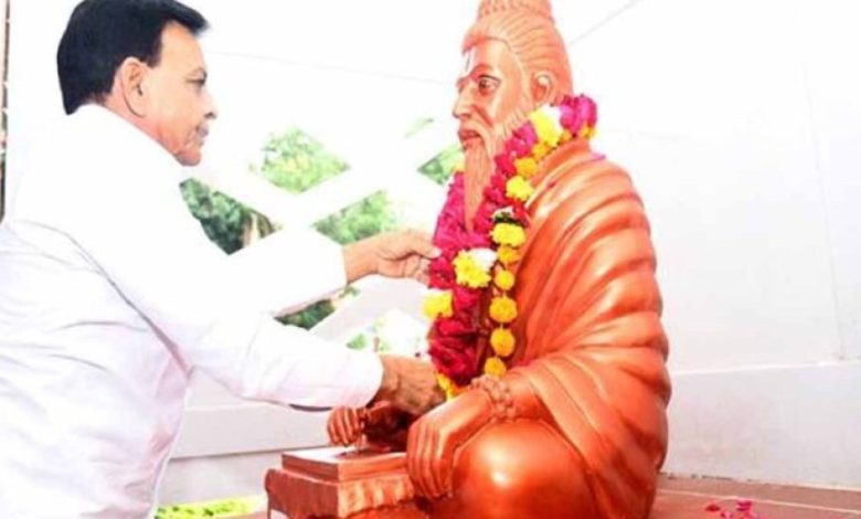 उप मुख्यमंत्री श्देवड़ा ने किया महर्षि वाल्मीकि एवं महर्षि वेदव्यास की प्रतिमा का अनावरण
