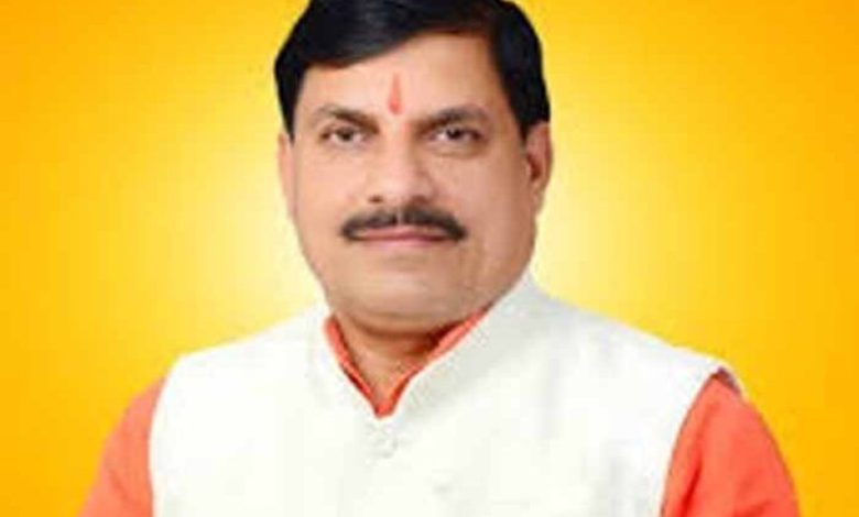 मुख्यमंत्री डॉ. यादव ने स्वतंत्रता सेनानी बटुकेश्वर दत्त को दी श्रद्धांजलि