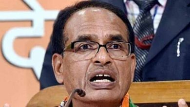 विदिशा में अफसरों पर गरजे शिवराज, बोले- जांच दल आया तो नहीं बख्शे जाएंगे