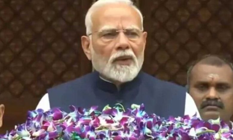 संविधान की ताकत से आतंक पर जीत, पाकिस्तान को किया बेनकाब: संसद सत्र से पहले पीएम मोदी का बड़ा बयान संविधान की ताकत से आतंक पर जीत, पाकिस्तान को किया बेनकाब: संसद सत्र से पहले पीएम मोदी का बड़ा बयान