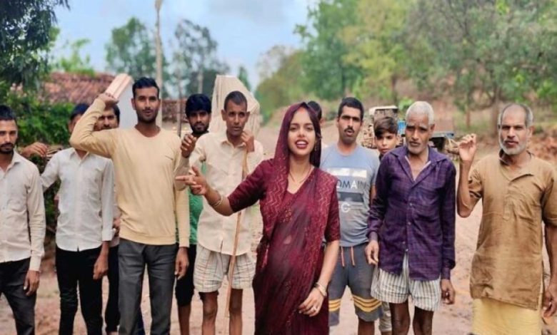 लीला साहू का संघर्ष रंग लाया… सड़क का काम शुरू, ऐसे जाहिर की खुशी