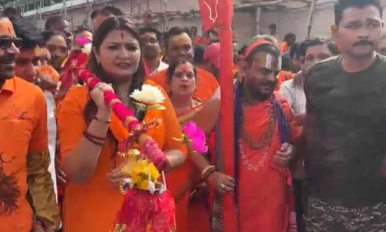 विधायक भावना बोहरा की 151 किमी कांवड़ यात्रा शुरू: अमरकंटक से जल लेकर निकलीं भोरमदेव के लिए
