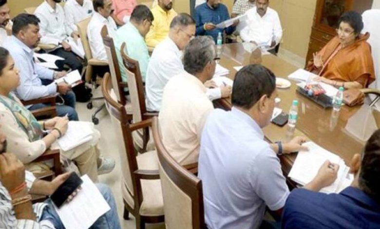 पेयजल आपूर्ति के लिए बिछाई जाएगी पाइपलाइन : राज्यमंत्री गौर पेयजल आपूर्ति के लिए बिछाई जाएगी पाइपलाइन : राज्यमंत्री गौर