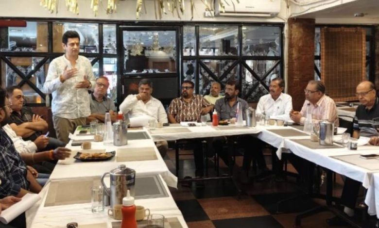न्यू मार्केट व्यापार समिति की बैठक में तय हुआ रोडमैप, 23 जुलाई को होगा पदभार एवं शपथ ग्रहण समारोह न्यू मार्केट व्यापार समिति की बैठक में तय हुआ रोडमैप, 23 जुलाई को होगा पदभार एवं शपथ ग्रहण समारोह