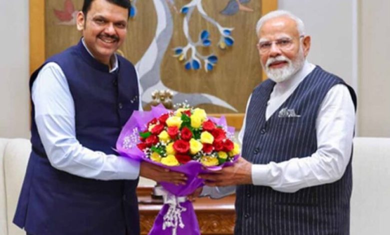 पीएम मोदी ने महाराष्ट्र के मुख्यमंत्री देवेंद्र फडणवीस को जन्मदिन की दी बधाई पीएम मोदी ने महाराष्ट्र के मुख्यमंत्री देवेंद्र फडणवीस को जन्मदिन की दी बधाई