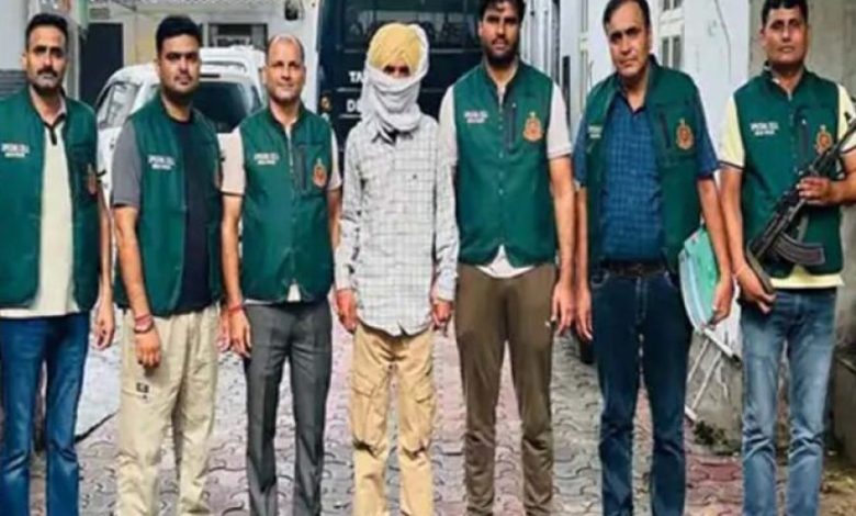 इंदौर में छिपा था बब्बर खालसा का आतंकी, क्रेन ऑपरेटर की आड़ में रह रहा था फरार आरोपी इंदौर में छिपा था बब्बर खालसा का आतंकी, क्रेन ऑपरेटर की आड़ में रह रहा था फरार आरोपी