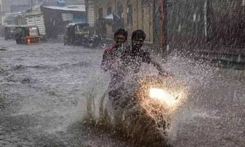 मध्यप्रदेश में आज 19 जिलों में अति भारी और 18 जिलों में भारी बारिश का अलर्ट, ग्वालियर में सुबह तेज बारिश हुई मध्यप्रदेश में आज 19 जिलों में अति भारी और 18 जिलों में भारी बारिश का अलर्ट, ग्वालियर में सुबह तेज बारिश हुई