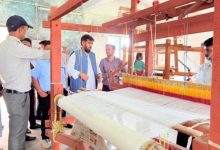 ग्रामोद्योग बोर्ड अध्यक्ष राकेश पाण्डेय ने किया ग्रामोद्योग इकाइयों का निरीक्षण